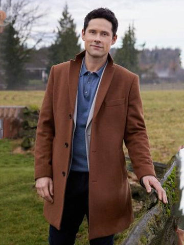 Benjamin Hollingsworth An Easter Bloom 2024 Brown Coat