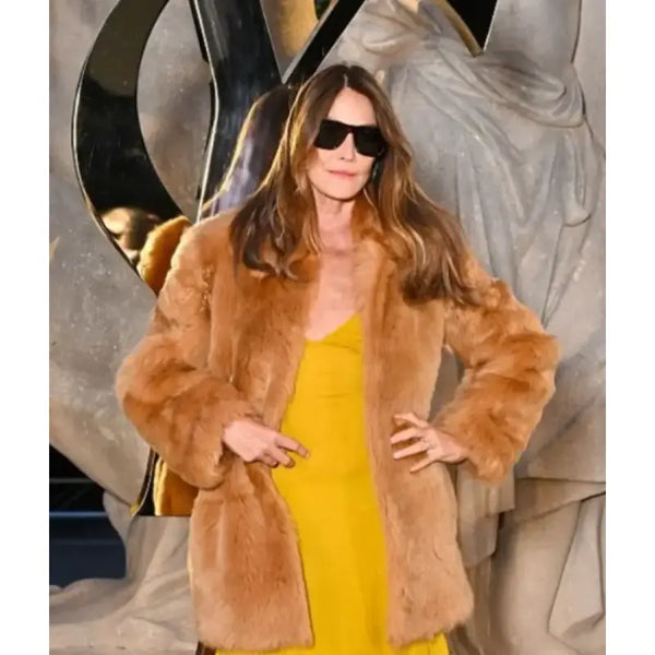 PFW Photocall Carla Bruni Brown Fur Coat