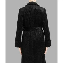 Cas­san­dra Lee Murder in a Small Town Black Coat