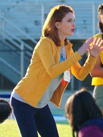 English Teacher S01 Gwen Sanders Yellow Jacket