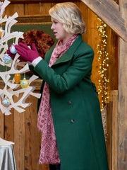 A Heidelberg Holiday 2023 Ginna Claire Mason Green Coat