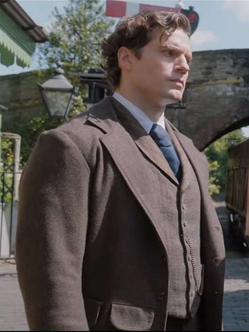 Henry Cavill Enola Holmes Suit