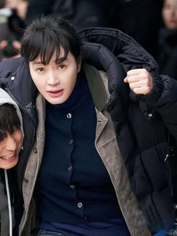 Kim Hye-su Unmasked 2025 Black Puffer Coat