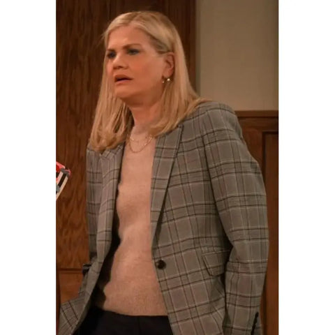 Leanne 2025 Kristen Johnston Blazer