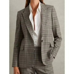 Leanne 2025 Kristen Johnston Blazer