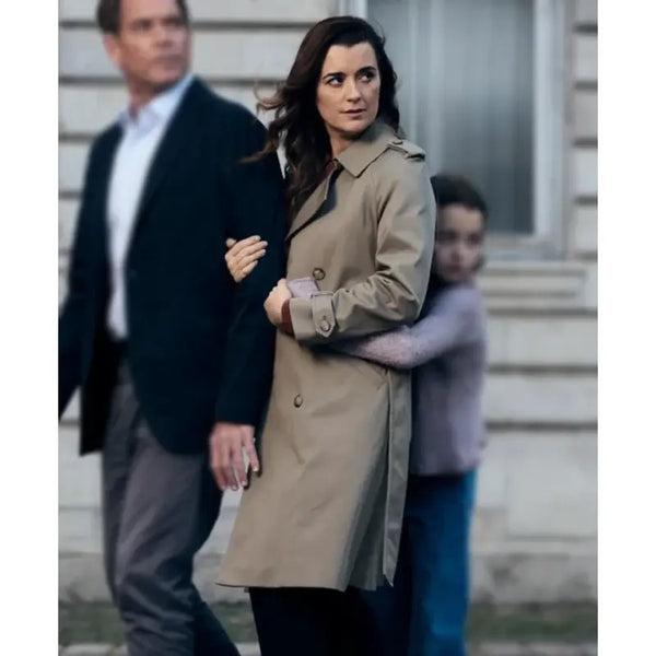 NCIS Tony and Ziva S01 Cote de Pablo Grey Coat