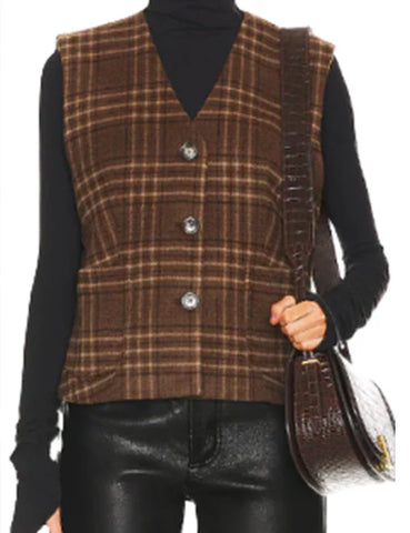 Nikki Garcia The Traitors US S03 Brown Plaid Vest