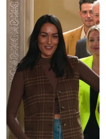 Nikki Garcia The Traitors US S03 Brown Plaid Vest