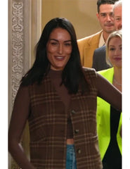 Nikki Garcia The Traitors US S03 Brown Plaid Vest