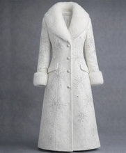 Reba McEntire Christmas Tree Lighting Ceremony Coat