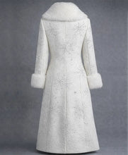 Reba McEntire Christmas Tree Lighting Ceremony Coat