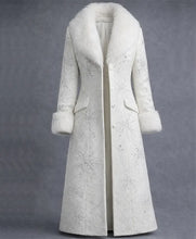 Reba McEntire Christmas Tree Lighting Ceremony Coat