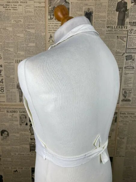 You S04 Niccy Lin White Vest