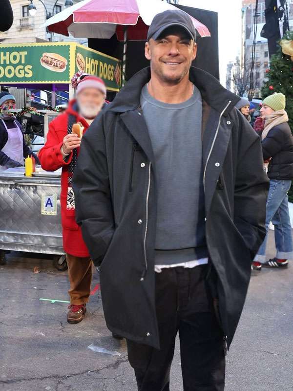Alan Ritchson The Man with the Bag Black Jacket