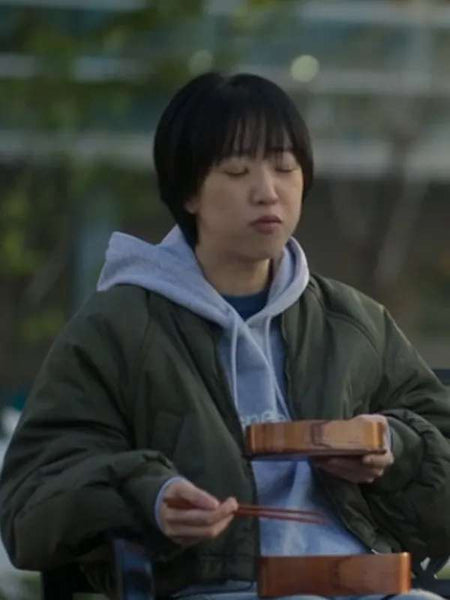 Jeong Si-Jeong The Trunk Green Bomber Jacket