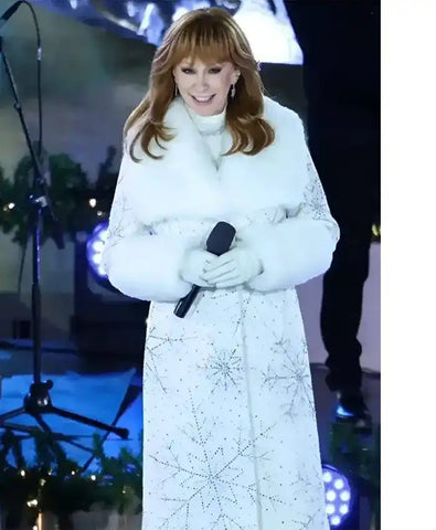 Reba McEntire Christmas Tree Lighting Ceremony Coat