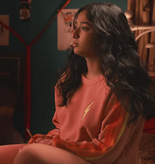 Never Have I Ever S03 Devi Vishwakumar Pink Sweater