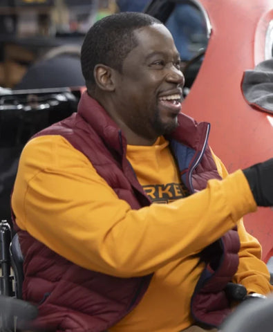 Shifting Gears S01 Daryl Mitchell Maroon Vest