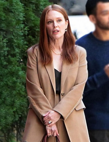 Sharper 2023 Julianne Moore Blazer